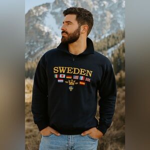 Vintage Sweden Souvenir Sweatshirt XL Embroidered Flags Quarter Zip Pullover